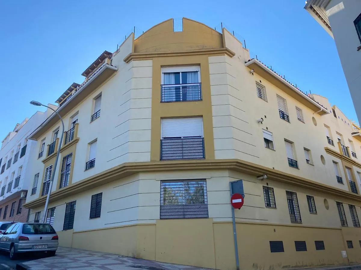 Lunaroom Center & Quiet Guesthouse Malaga Homestay