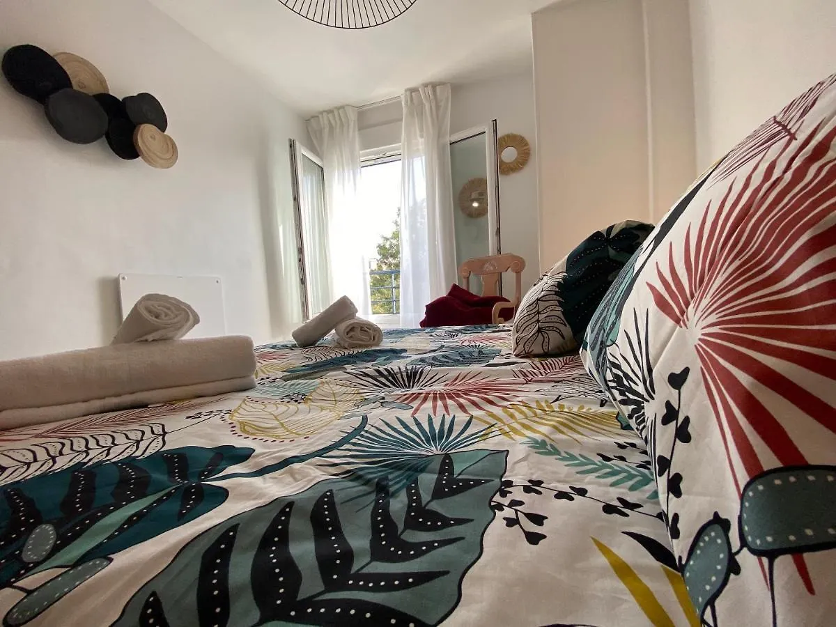 Homestay Lunaroom Center & Quiet Guesthouse Malaga
